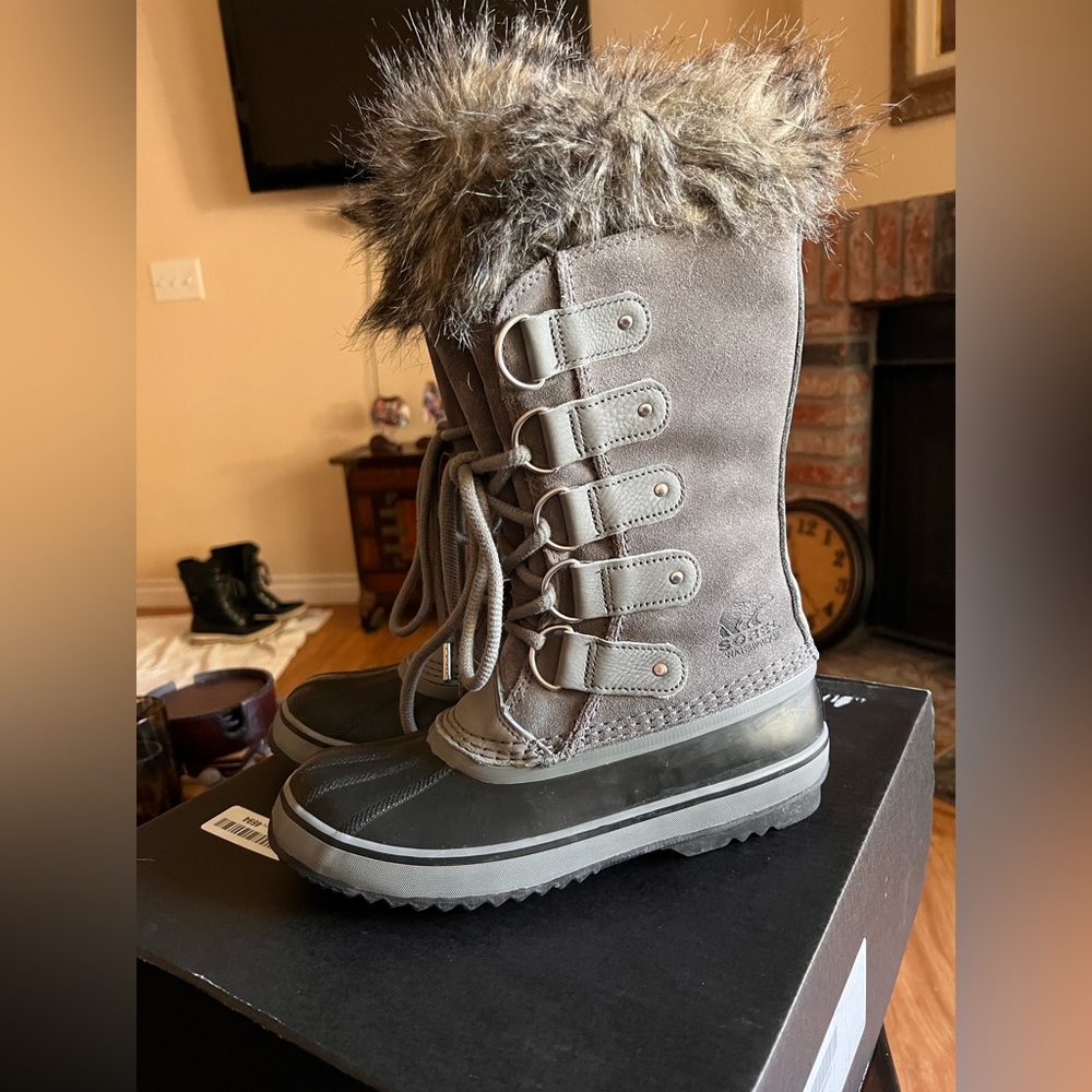 Sorel Boots Women’s Grey